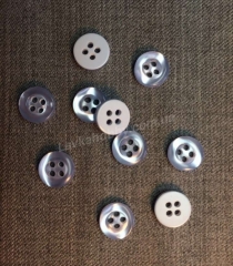 Гудзики сорочкові