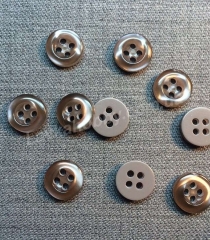 Гудзики сорочкові