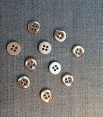 Гудзики сорочкові