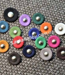 Гудзики на ніжці 200552