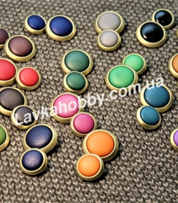 Гудзики на ніжці 200556