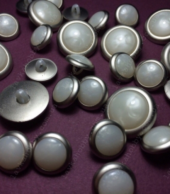 Пуговицы на ножке 200021