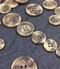 Гудзики костюмні, пальтові 200136