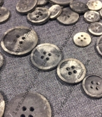 Гудзики костюмні, пальтові 200136